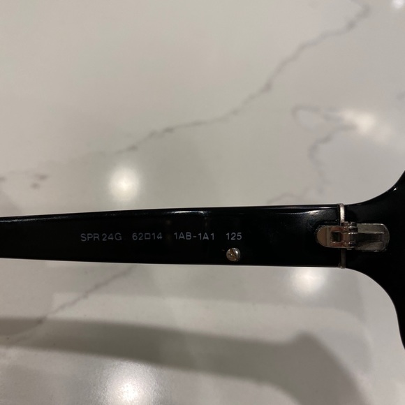 Men’s Prada sunglasses - Picture 3 of 13